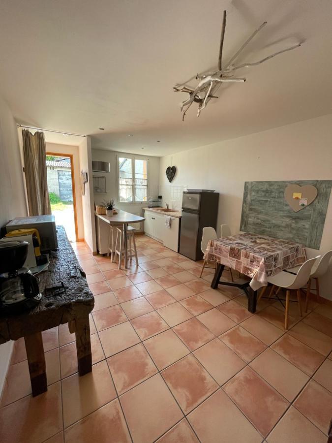 Le Bois Flotte Villa Arrigny Exterior photo